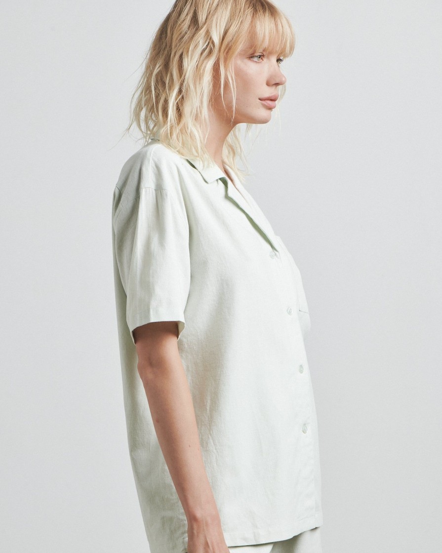 Women BARE by Charlie Holiday | The Short Sleeve Shirt